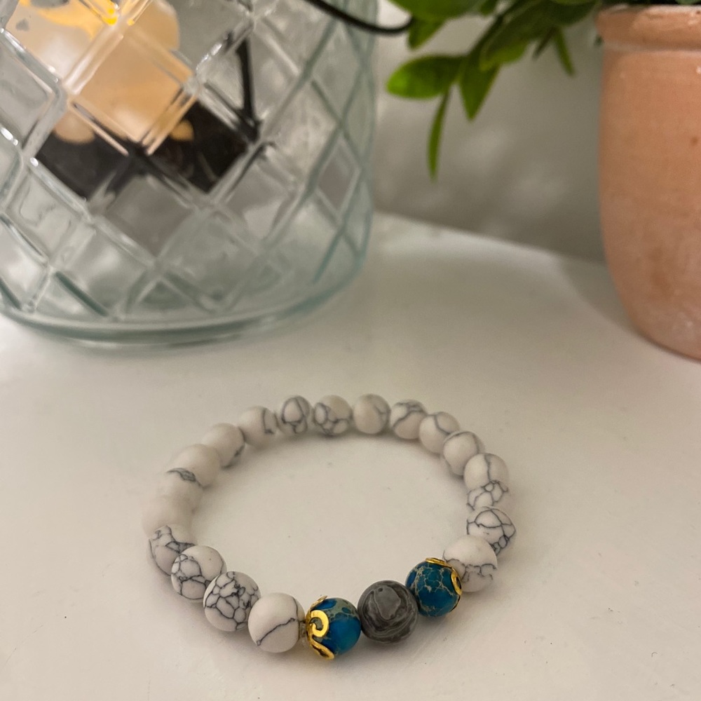 Gemstone beaded bracelet